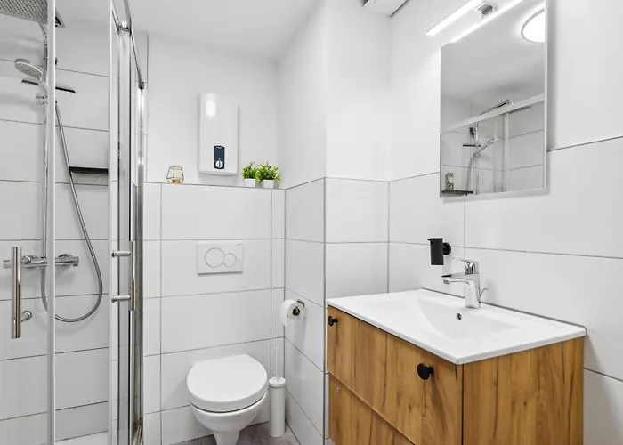 Zentrale, Grosse & Moderne In Apartman