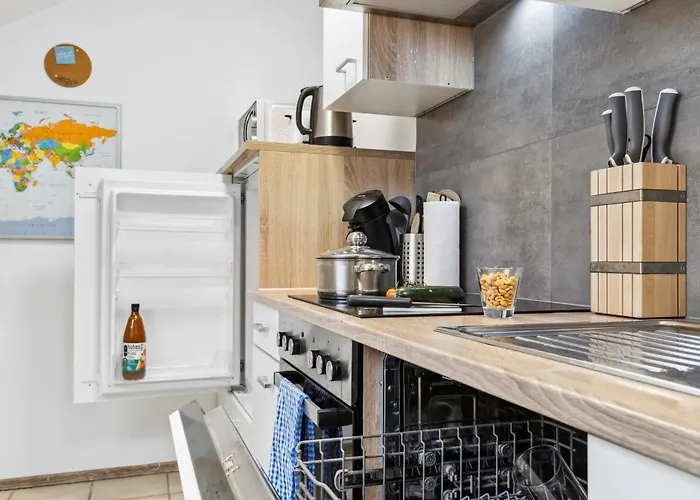 Zentrale, Grosse & Moderne In * Koblenz